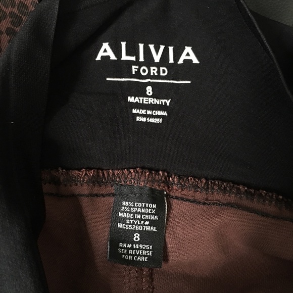 ALIVIA FORD Maternity Printed Cheetah Denim Jeans - Picture 7 of 10